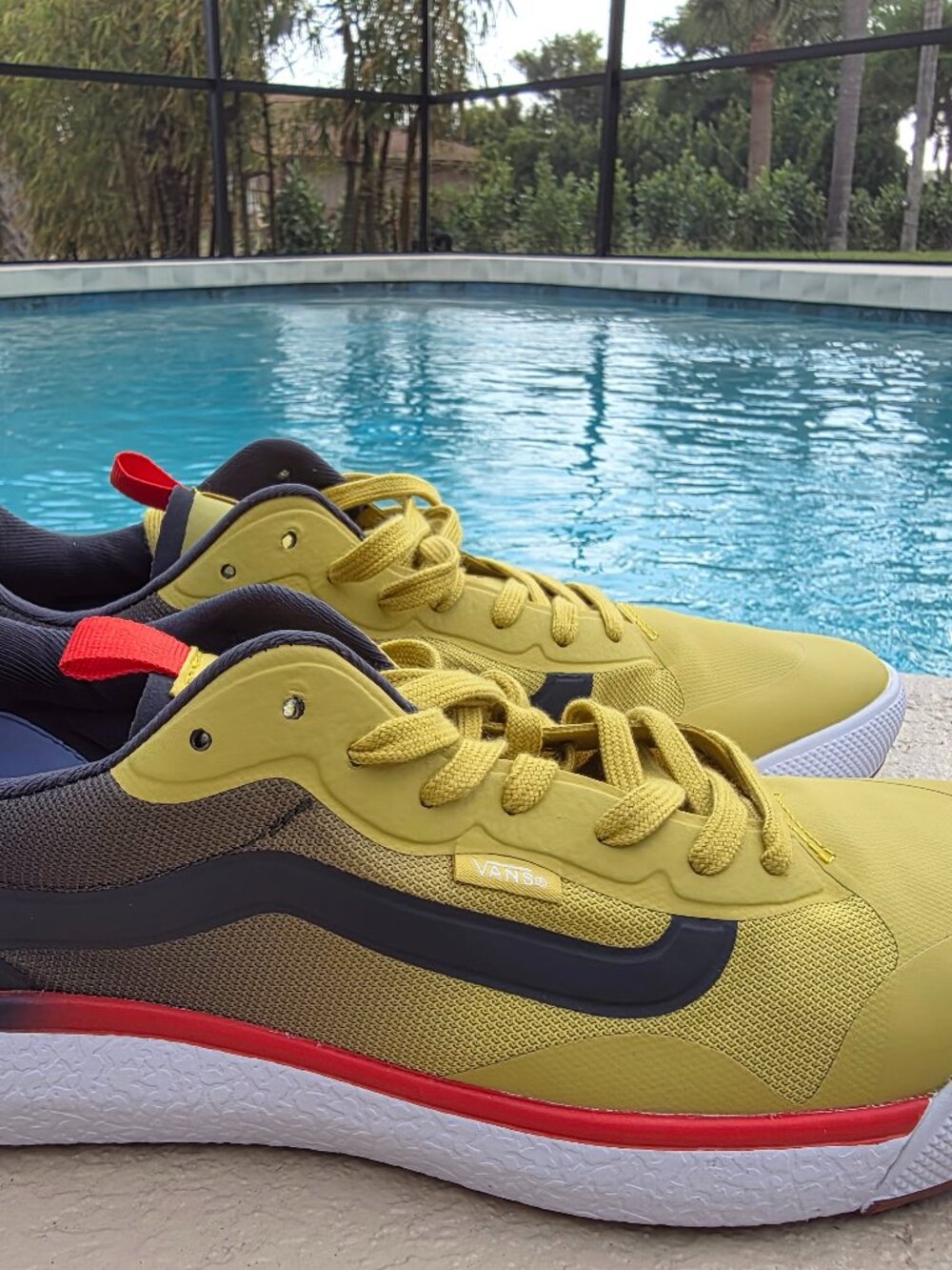 Vans Men's 11.5 Ultrarange MTE Exo SE Sulphur Yellow VN000CWCD2P
